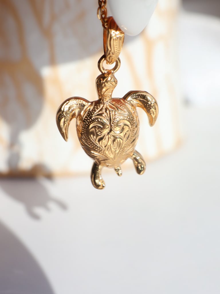 ホヌチャーム | 次世代ジュエリー/ サビない、荒れない。刻印サービス