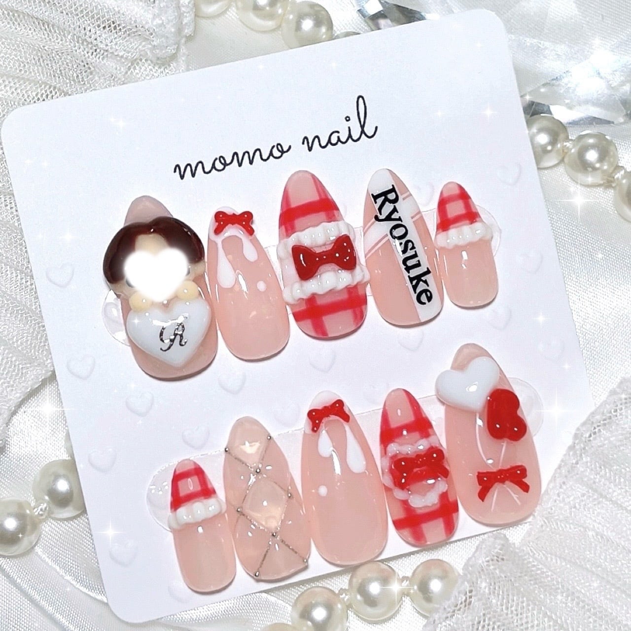 MOMO NAIL