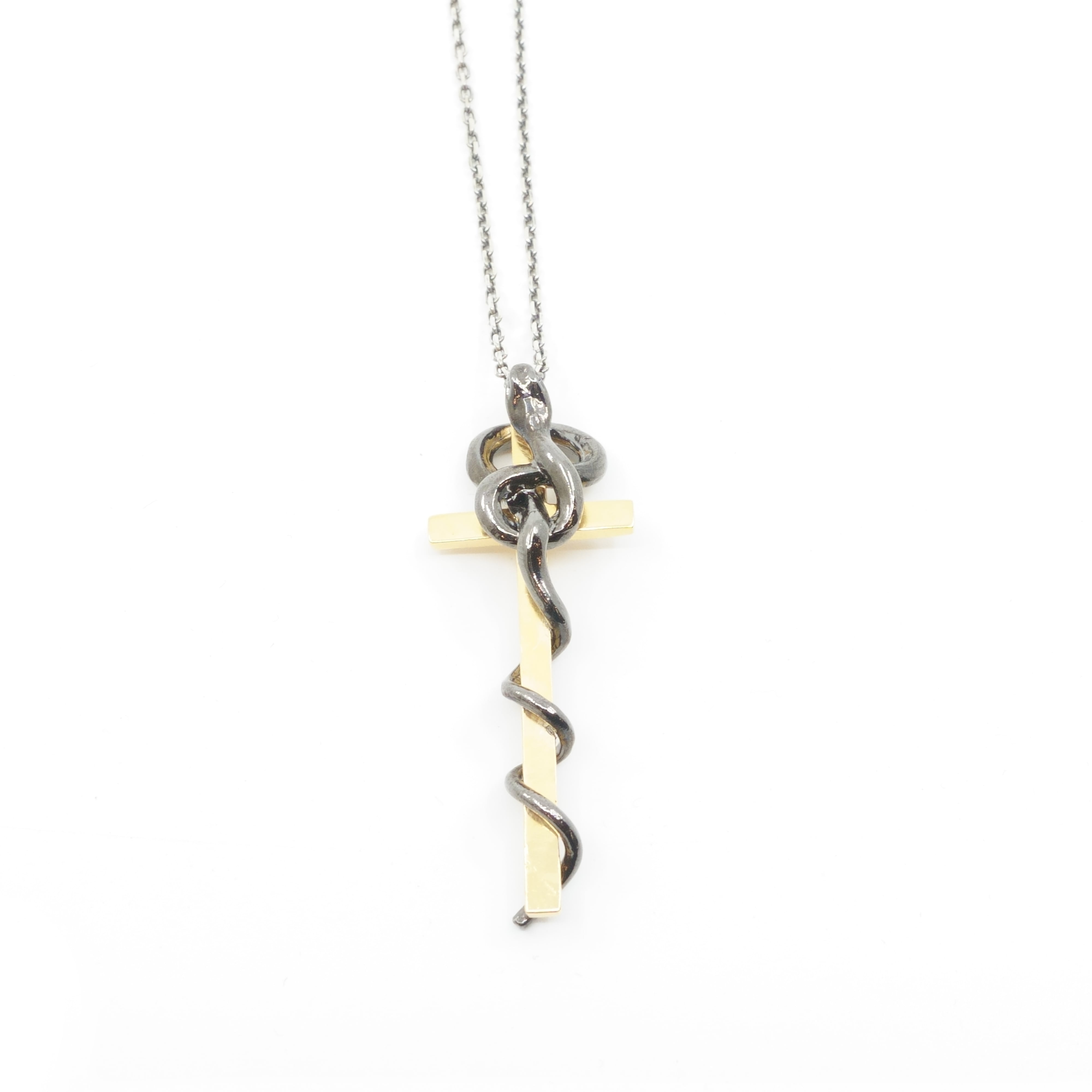 美品 gundaステルスクロスネックレス シルバー / 黒 ネックレス gunda - ステルスクロスネックレス / シルバー / STEALTH CROSS
