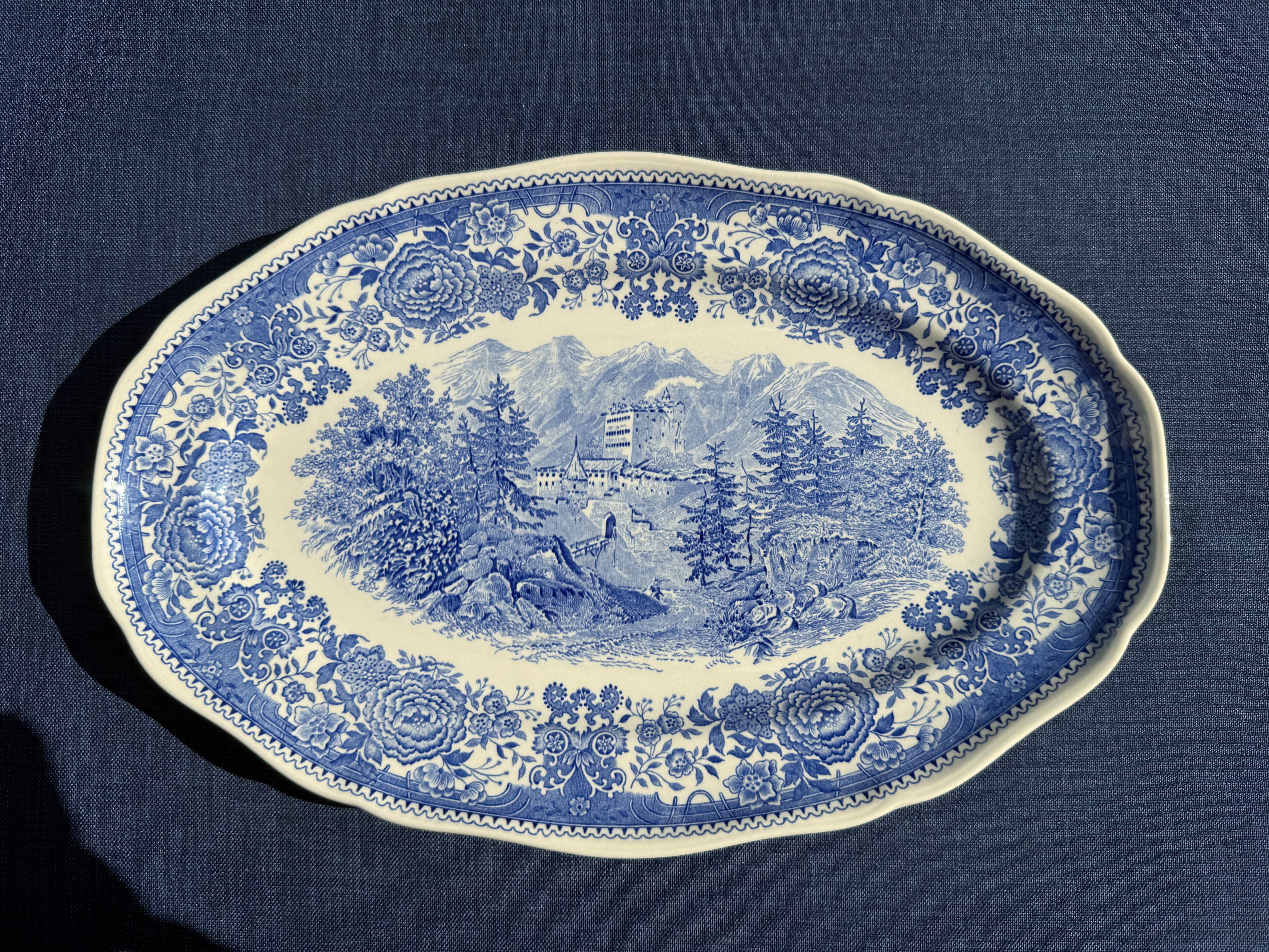 VILLEROY & BOCH社　"Burgenland" オーバルディッシュ