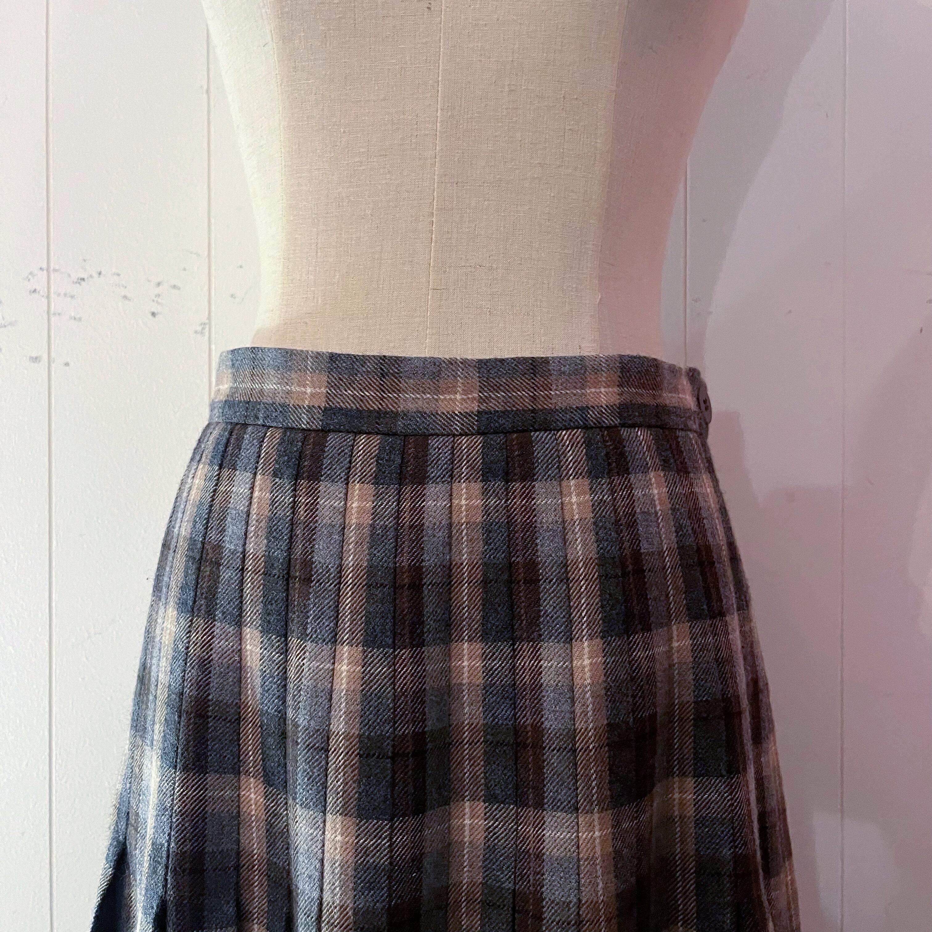 brown check tuck wool skirt