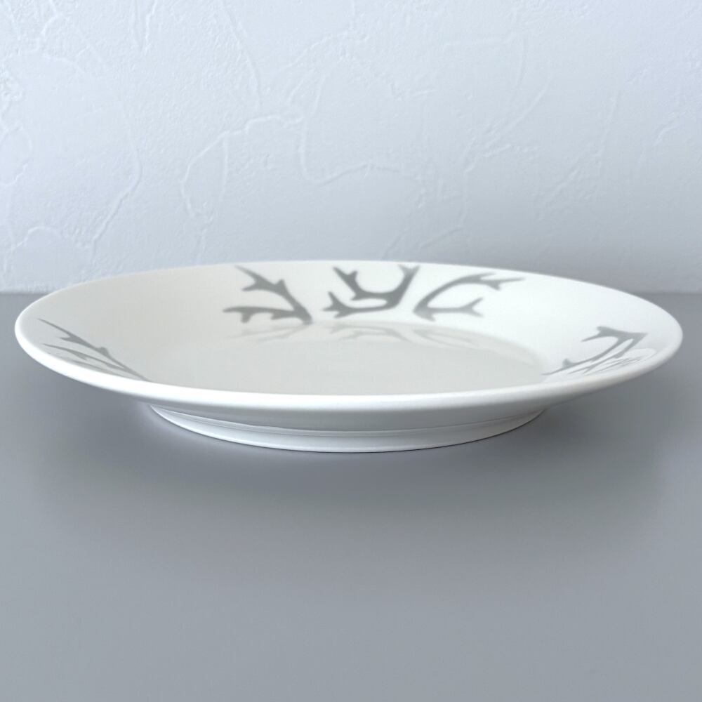 PENTIK】Saaga Plate（サーガ プレート） ホワイト 21 cm | 北欧雑貨
