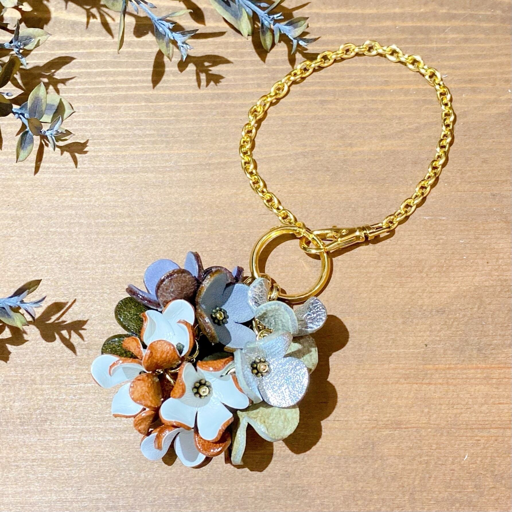 サンプルセール商品】3種のお花の2wayバッグチャーム(花色ラベンダー