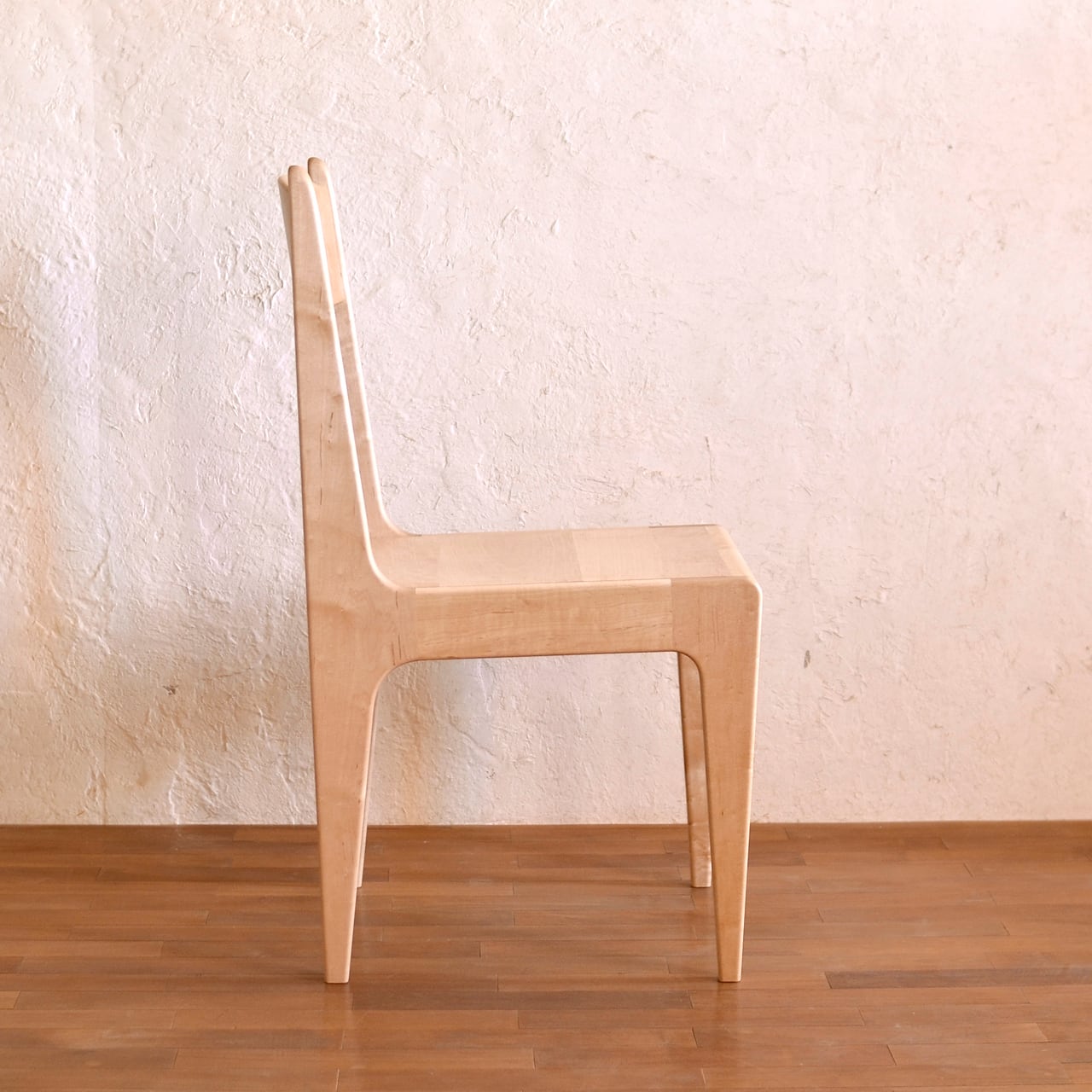 楓の椅子 | 家具工房のお店【 POZZO（ポッツォ） 】 - ハンマーヘッド
