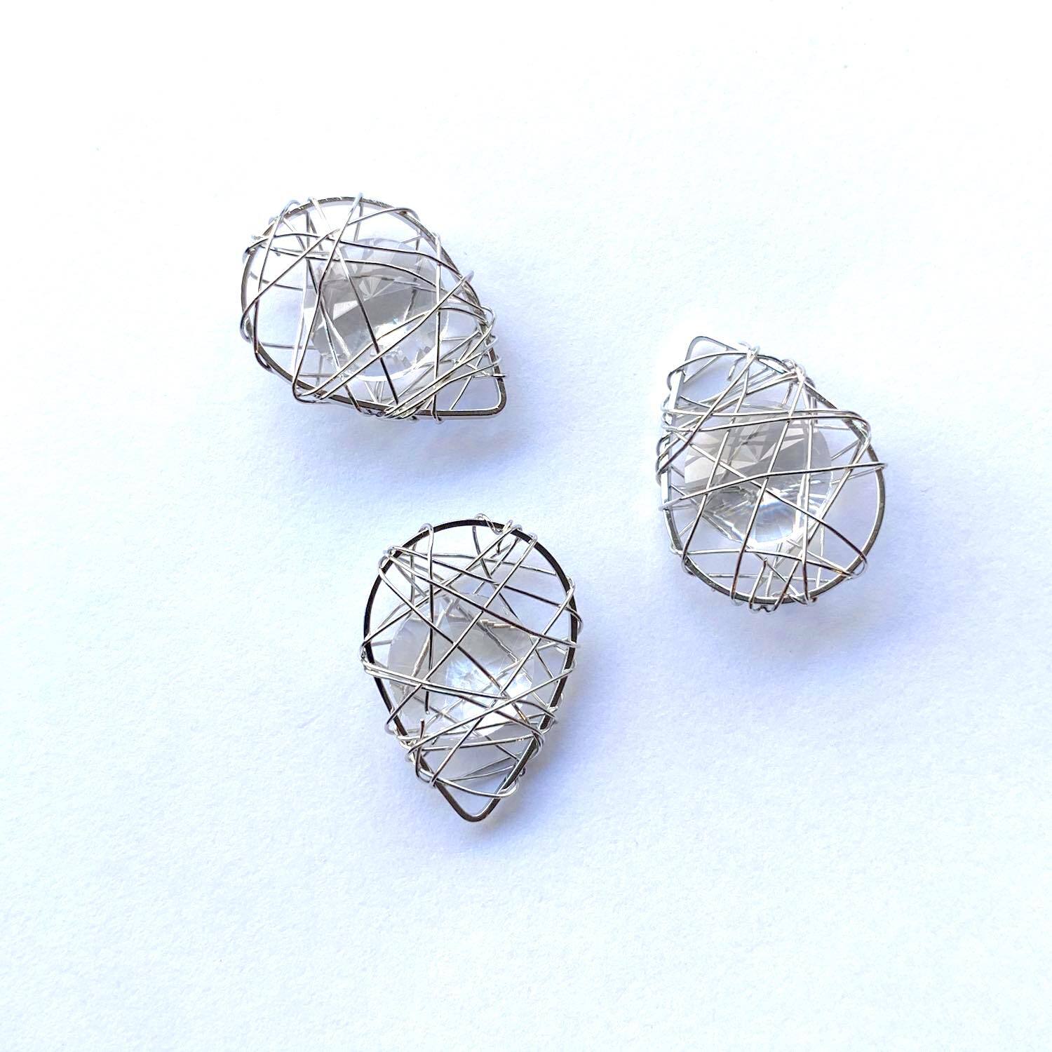 ビジュー入りワイヤーチャーム(しずく)