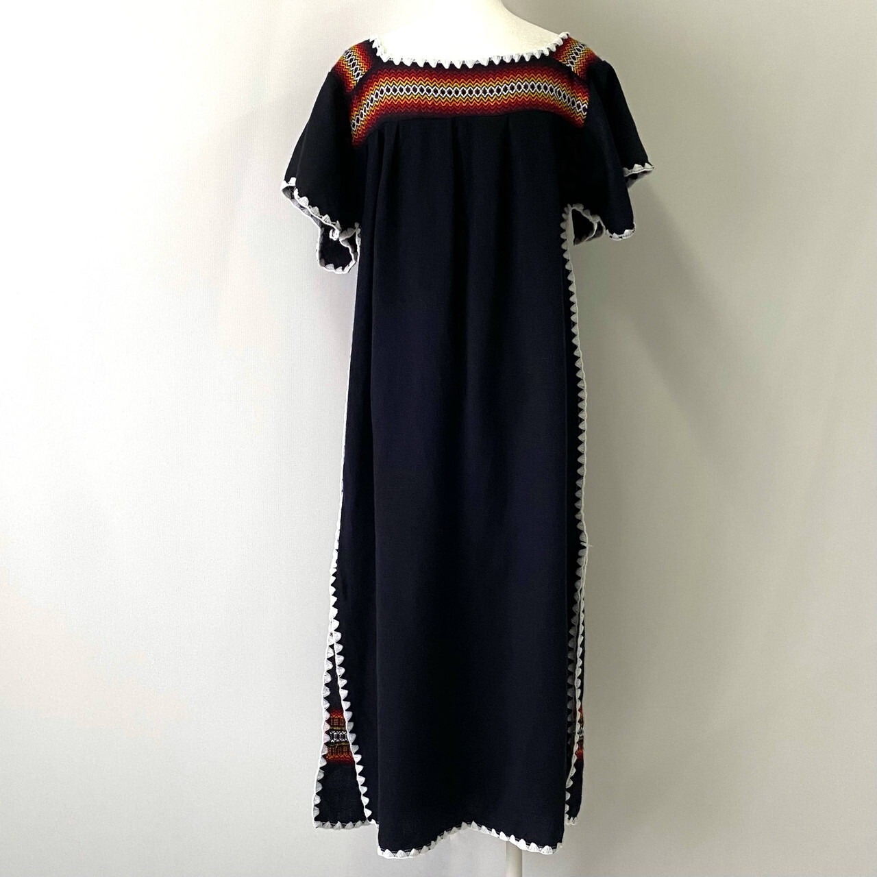 民族 フォークロア 刺繍 ワンピース レディースM相当 古着 ブラック 
