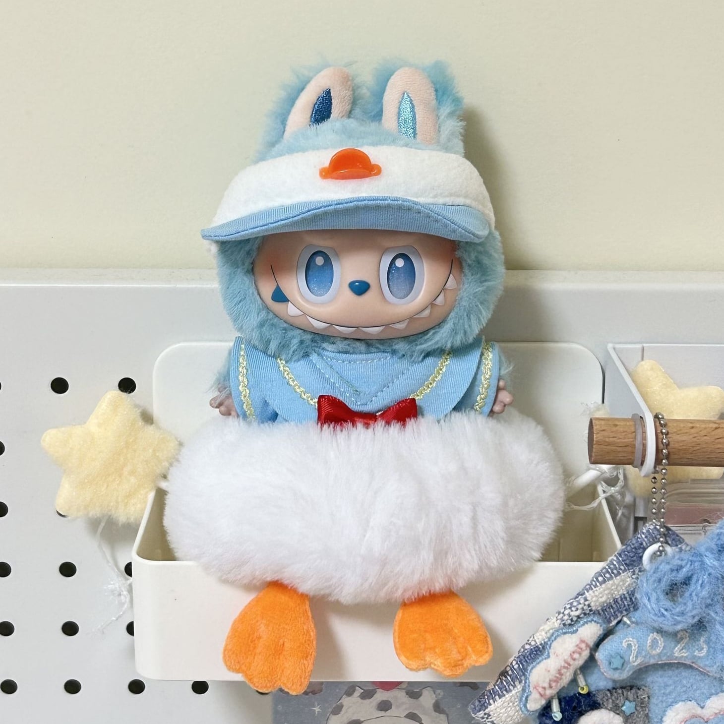 【アヒルデザイン】Labubu 水色 白 コスチューム 清新 さわやか 可愛い 15cm 17cm ラブブ 着せ替え 衣装 高品質 マスコット