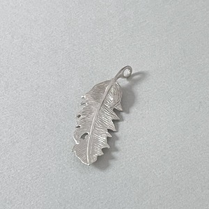 シルバーフェザーペンダントヘッド