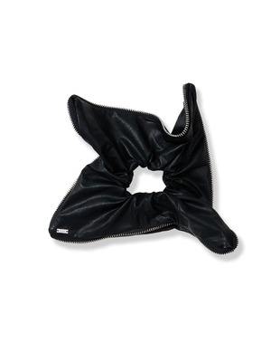 heyep へイップ / シュシュ / Zip Square Scrunchie - Medium