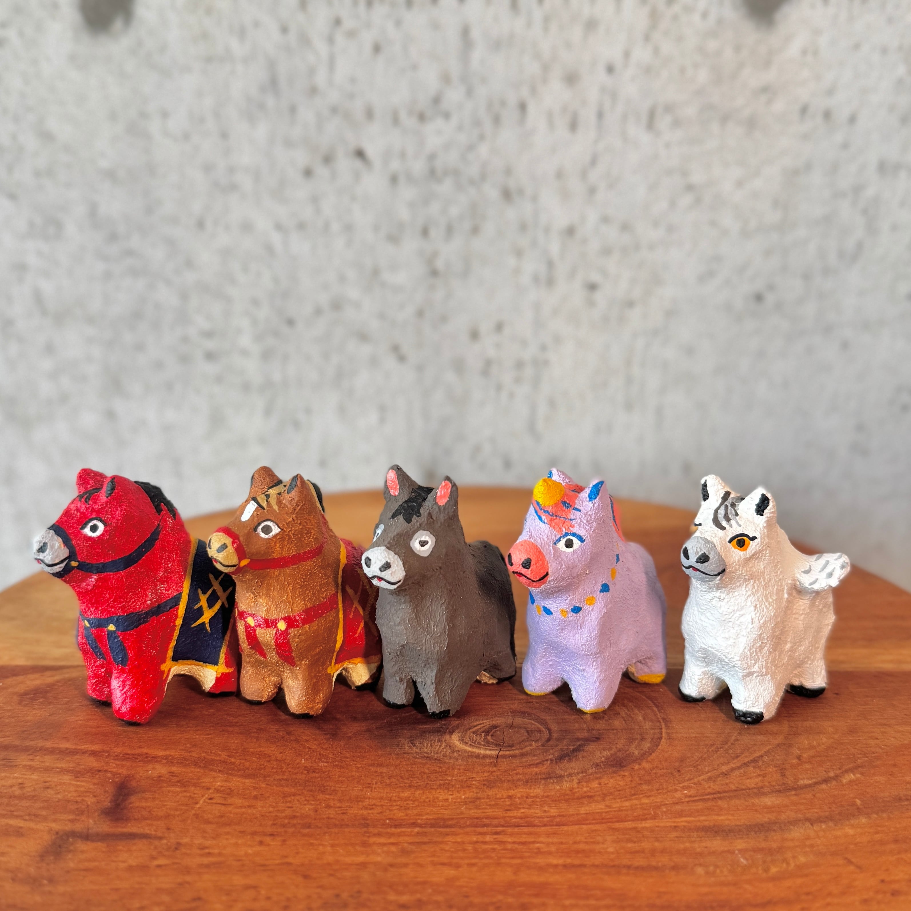 工房ニャン山 漆喰のウマ オブジェ | Dear Okinawa,