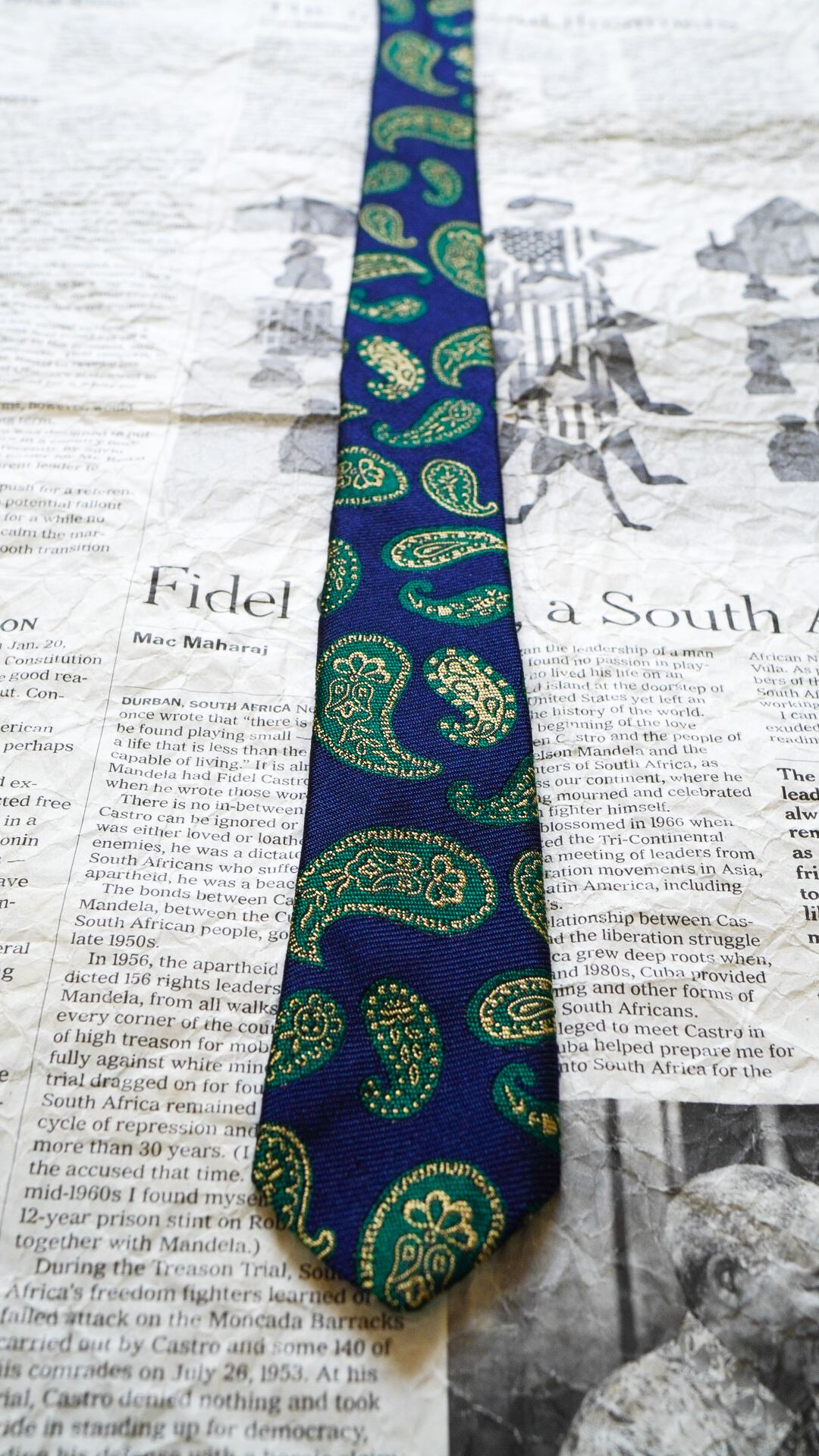 希少✨美品✨ブルックスブラザーズ　ネクタイ　ペイズリー　ナロータイ　カラフル シルク フラワー×スクエアモチーフ ジャカードタイ | Brooks Brothers