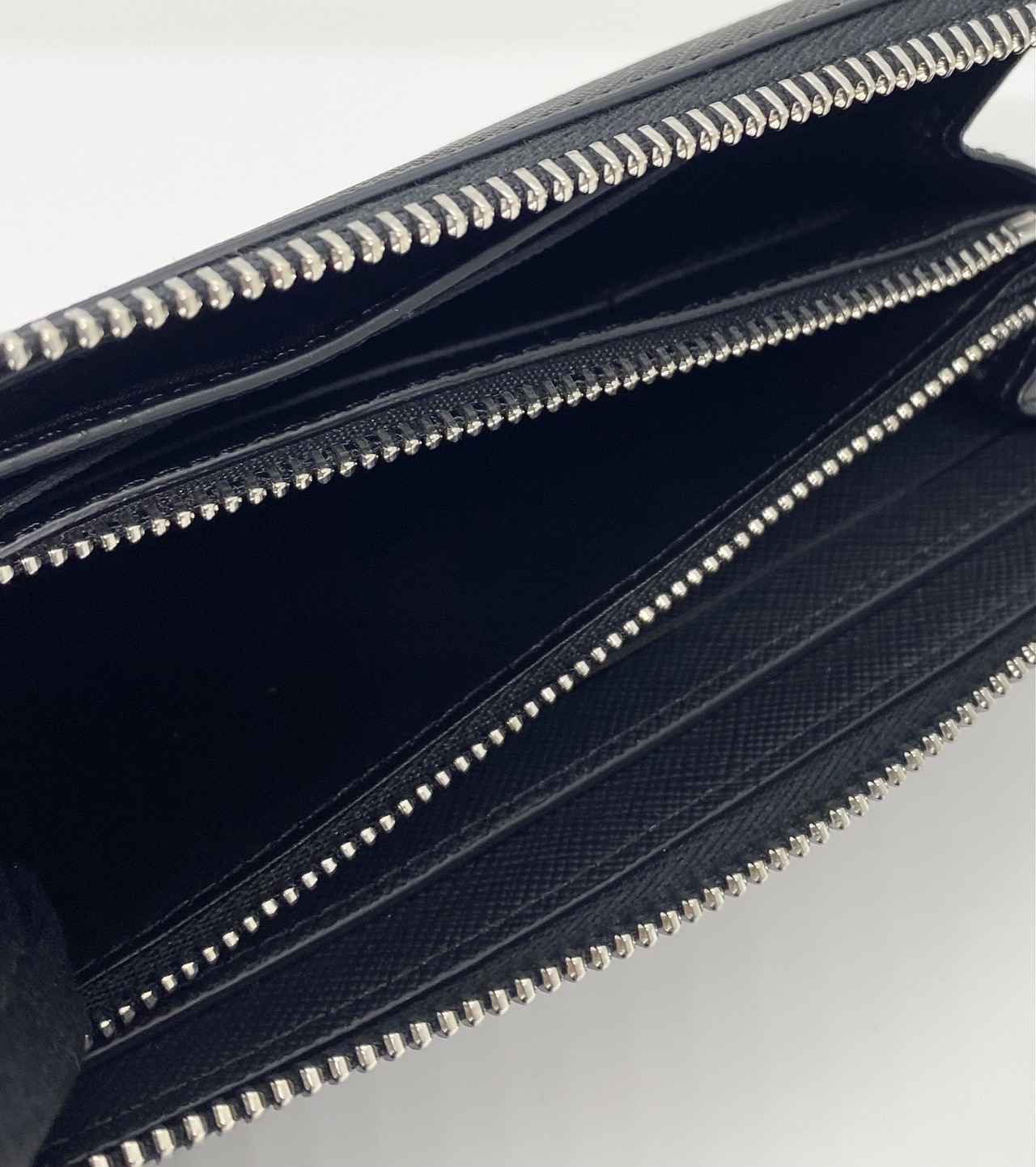 dunhill ダンヒル 長財布 23F2P15PS001R