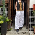 R&D.M.Co-/OLDMAN'S TAILOR オールドマンズテーラー BOTANICAL APPLIQUE RELAX GUM PANTS #6808 WHITE