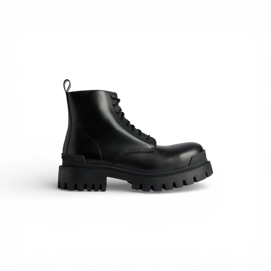 BALENCIAGA】STRIKE ZIP BOOTIE | AYIN