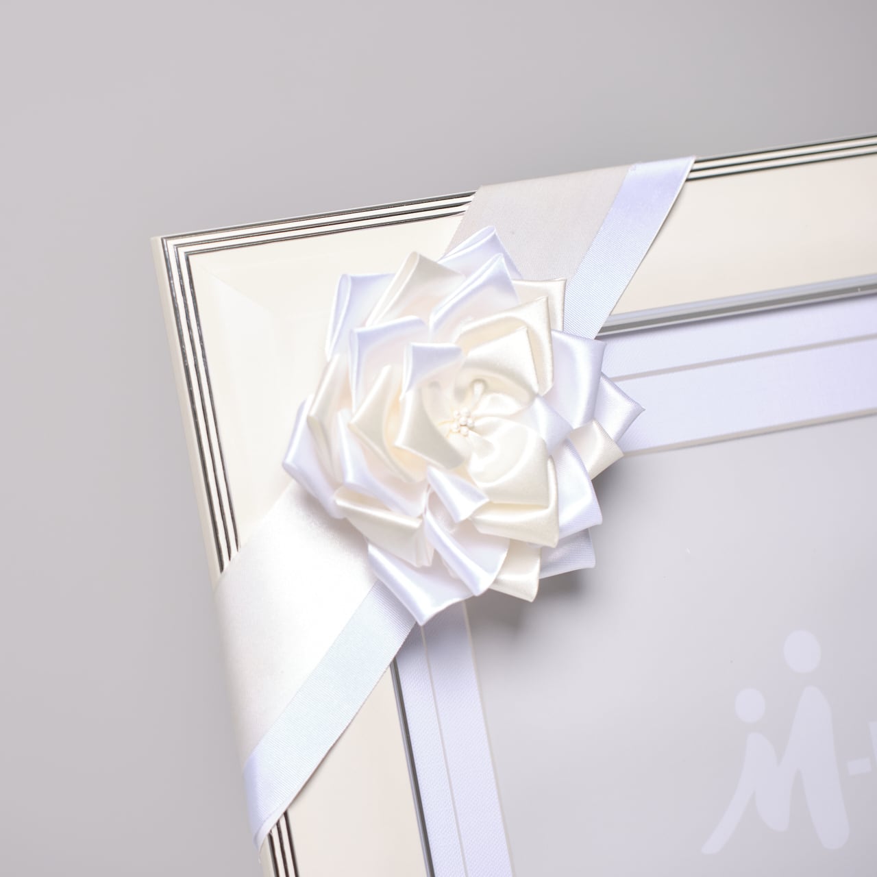 M-box】クリアホワイト 遺影額セット 送料無料 | 村田写真館オンライン