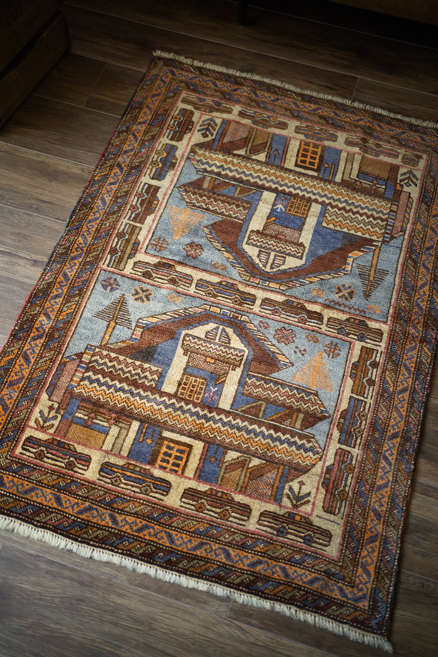 601】Vintage Afghan Baluch rug 1980's | ヴィンテージラグ専門店
