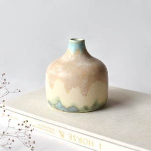 Water stone vase　03