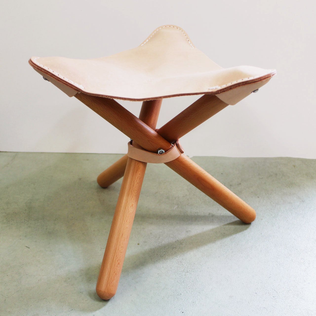 ROMO ロモ sansa chair サンサチェアー ヌメ革の折り畳み椅子