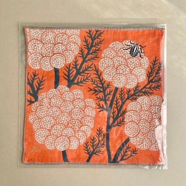 織りと刺繍のワンポイントが可愛い ３重ガーゼタオルハンカチ｜moritaMiW 花柄ハンドタオル | 雑貨店 Pushuke. powered by  BASE