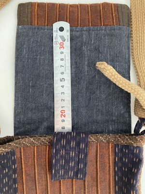 柿渋手作りピンタックショルダーバッグ　現品お届け