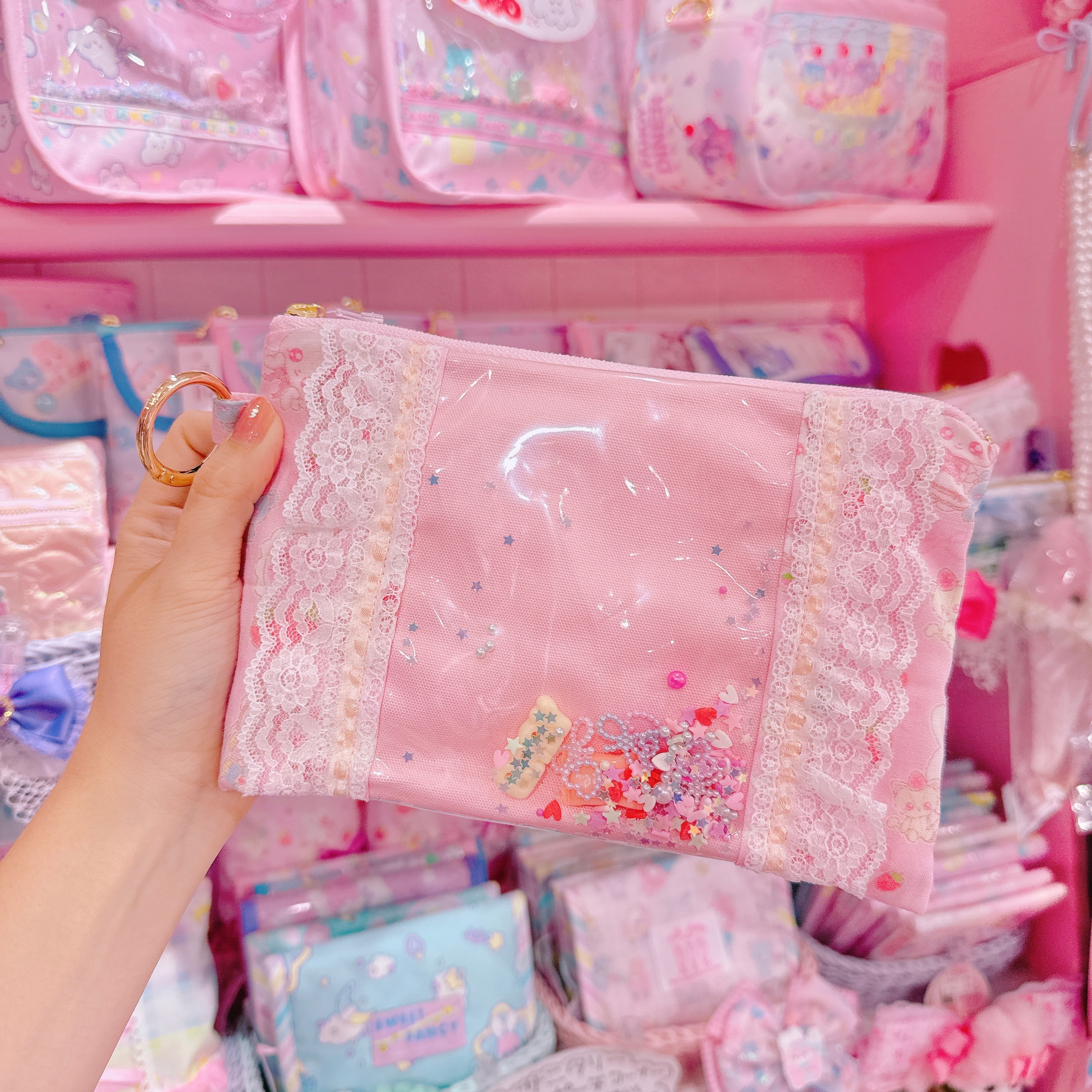 【P4】2-8シャカシャカポーチ