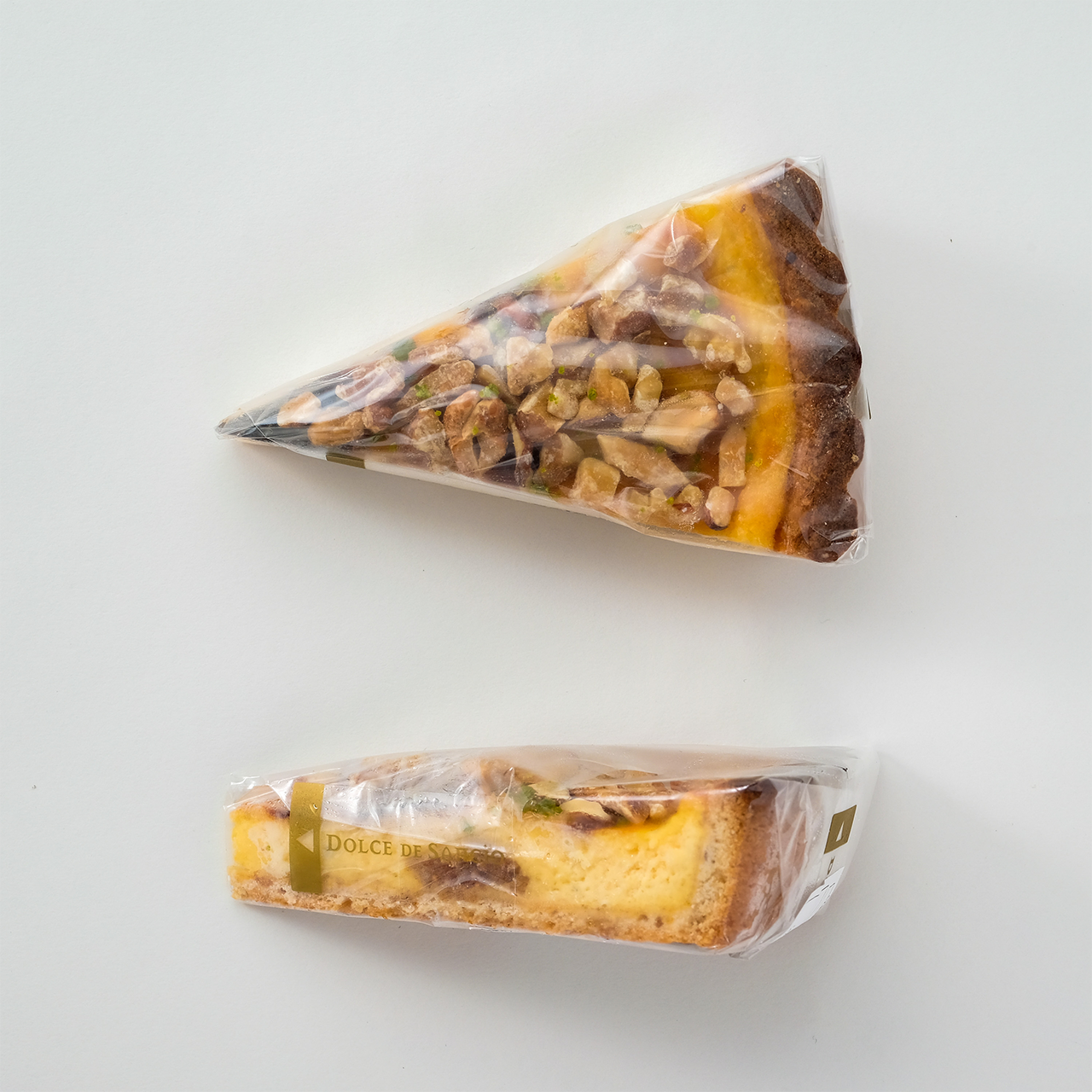 カット：ゴルゴンゾーラといちじくのタルト