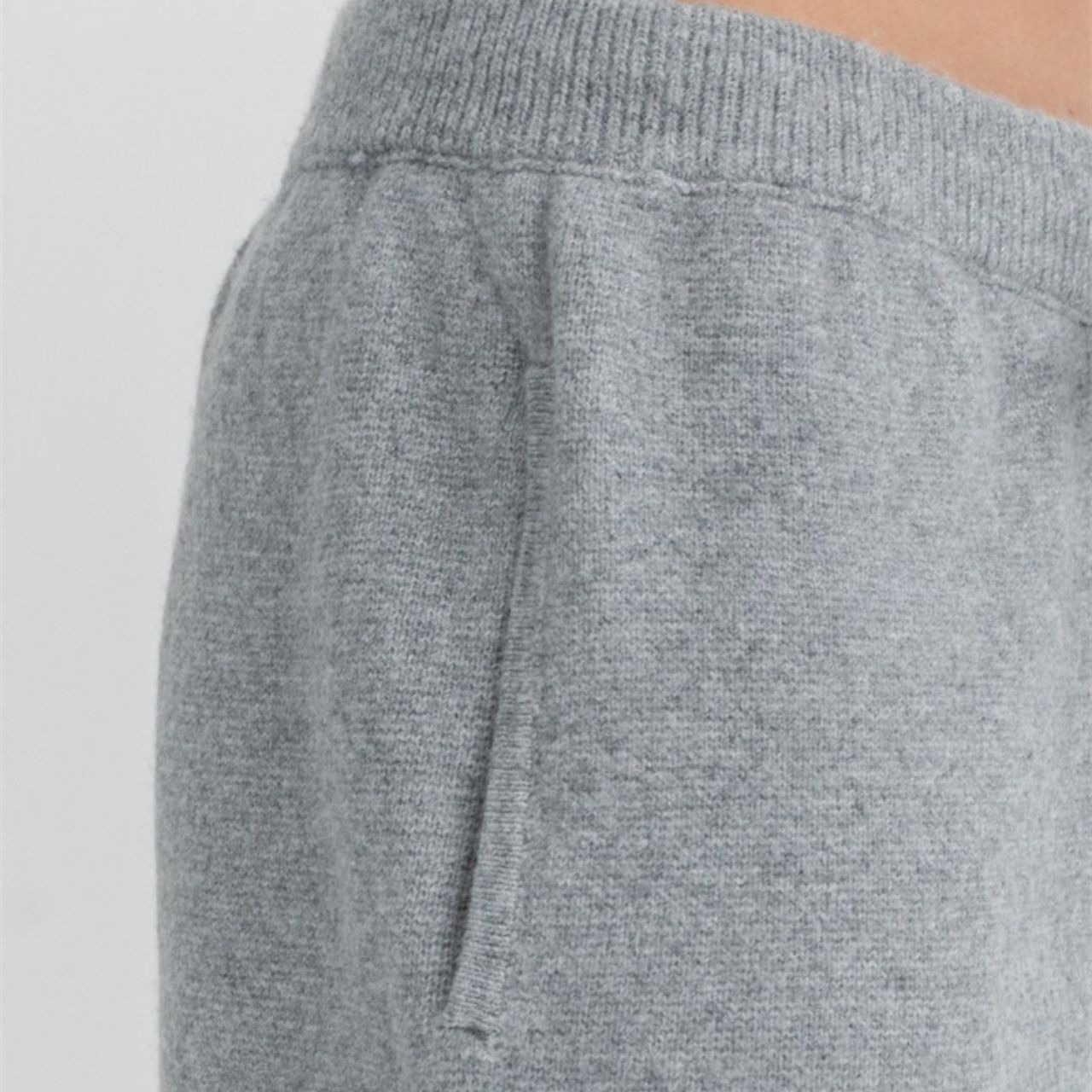 ベーシックニットストレートパンツ（別売りでセットアップのパーカーあり）　1154