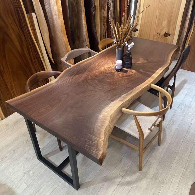 ウォールナット_2250×820-910-1000×55_浅草本店_テーブル天板/一枚板 250914 t001