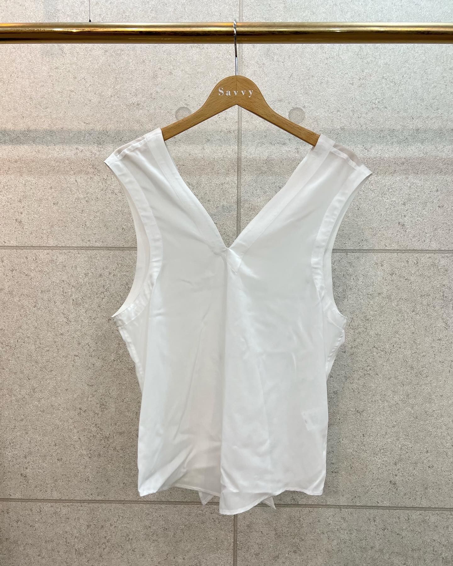 sulvam – NO SLEEVE BACK OPEN VEST (WHITE) | Savvy（大分市セレクト ...