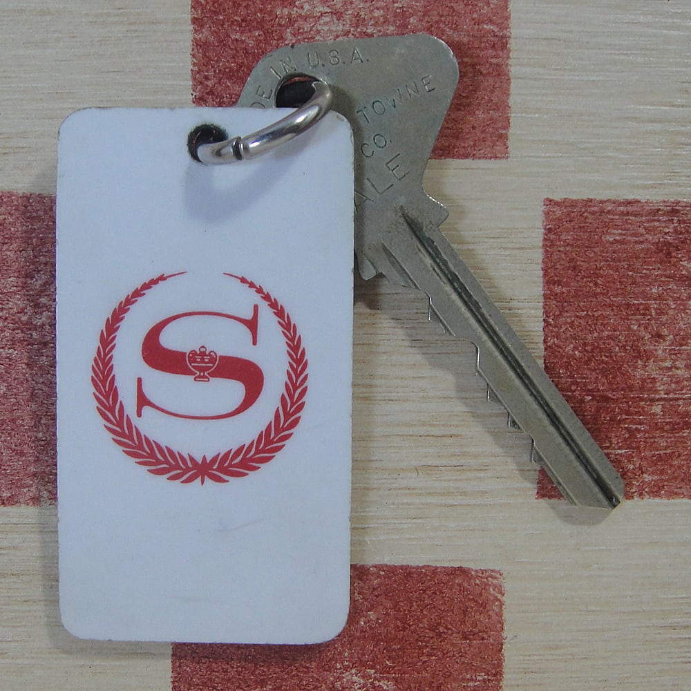 レトロ キーホルダーKEY SMILEY COM