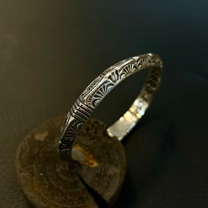 ケビンラモーン(Kevin Ramone) トライアングルバングル