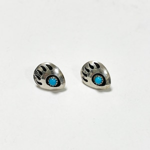 Vintage Southwestern Bear Paw Pirced Earrings