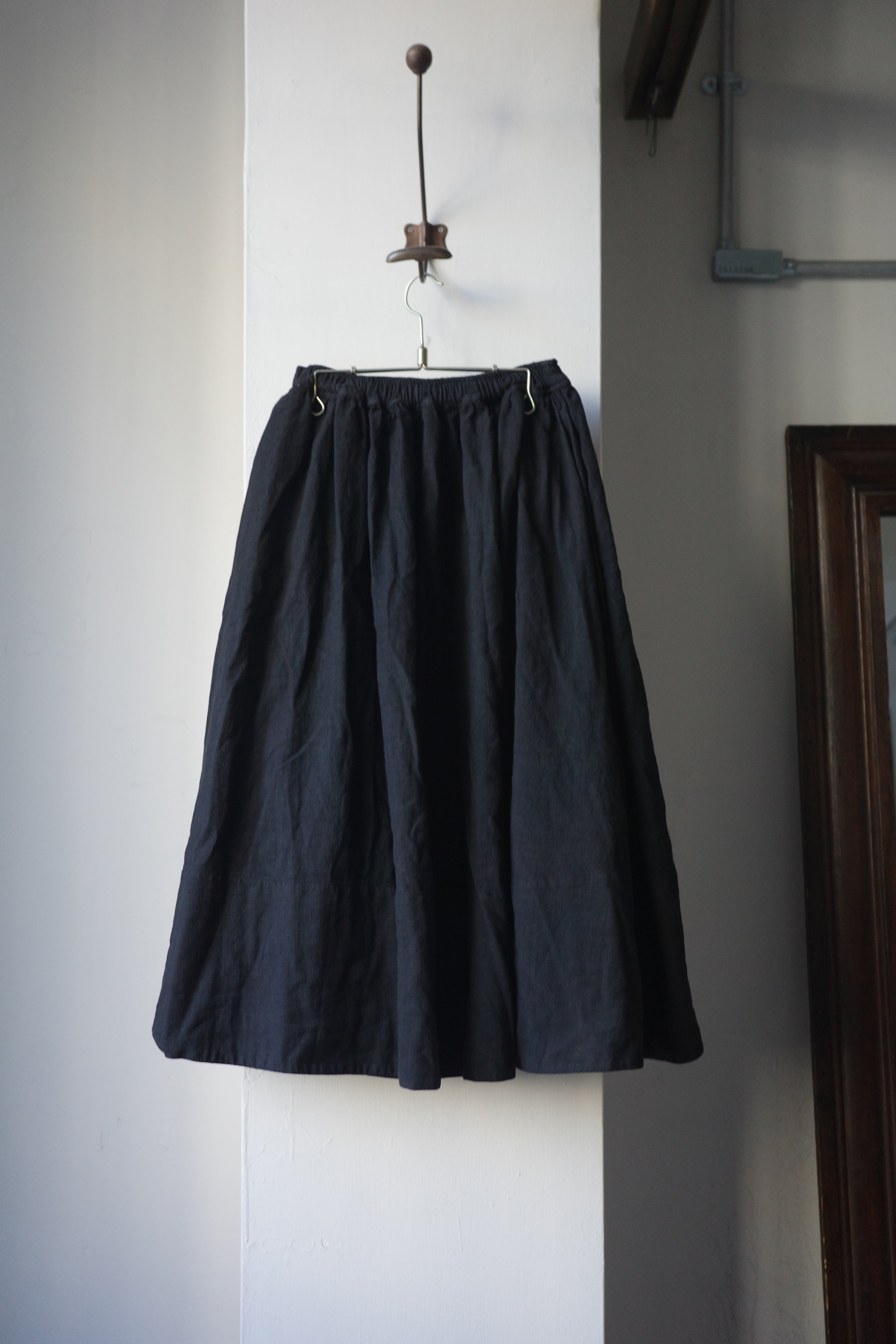 【別注】Whiteread ホワイトリード / HEM PANEL SKIRT (BLACK)