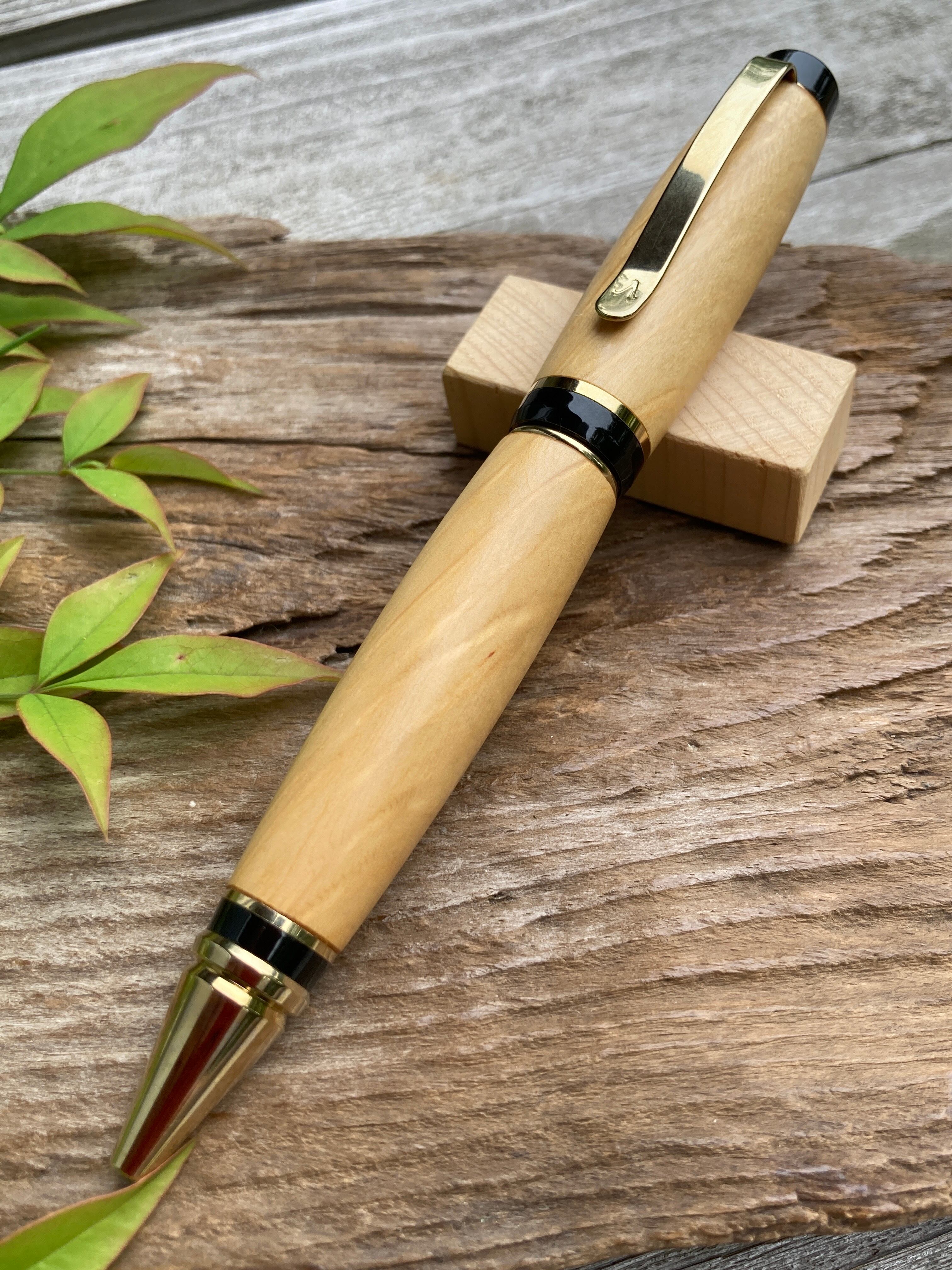 超希少金糸楠の筆立て 超希少金糸楠の筆立て - メルカリ