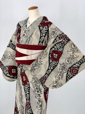 夏着物 単衣着物 ゆかた 浴衣 小紋 着物 きもの kimono カジュアル着物 リサイクル着物 仕立て上がり 中古 身丈156.5cm 裄63cm