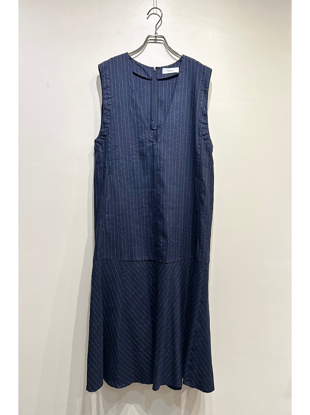 Boutique Ordinary ピンストライプヘムラインドレス
