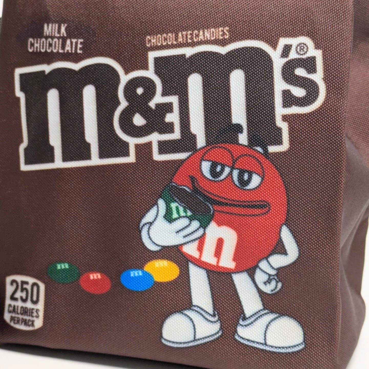 再入荷!【m&m's エムアンドエムズ】ロープショルダーバッグ*チョコレートパッケージ風 / Food Bag 〚アメリカン雑貨 アメトイ〛