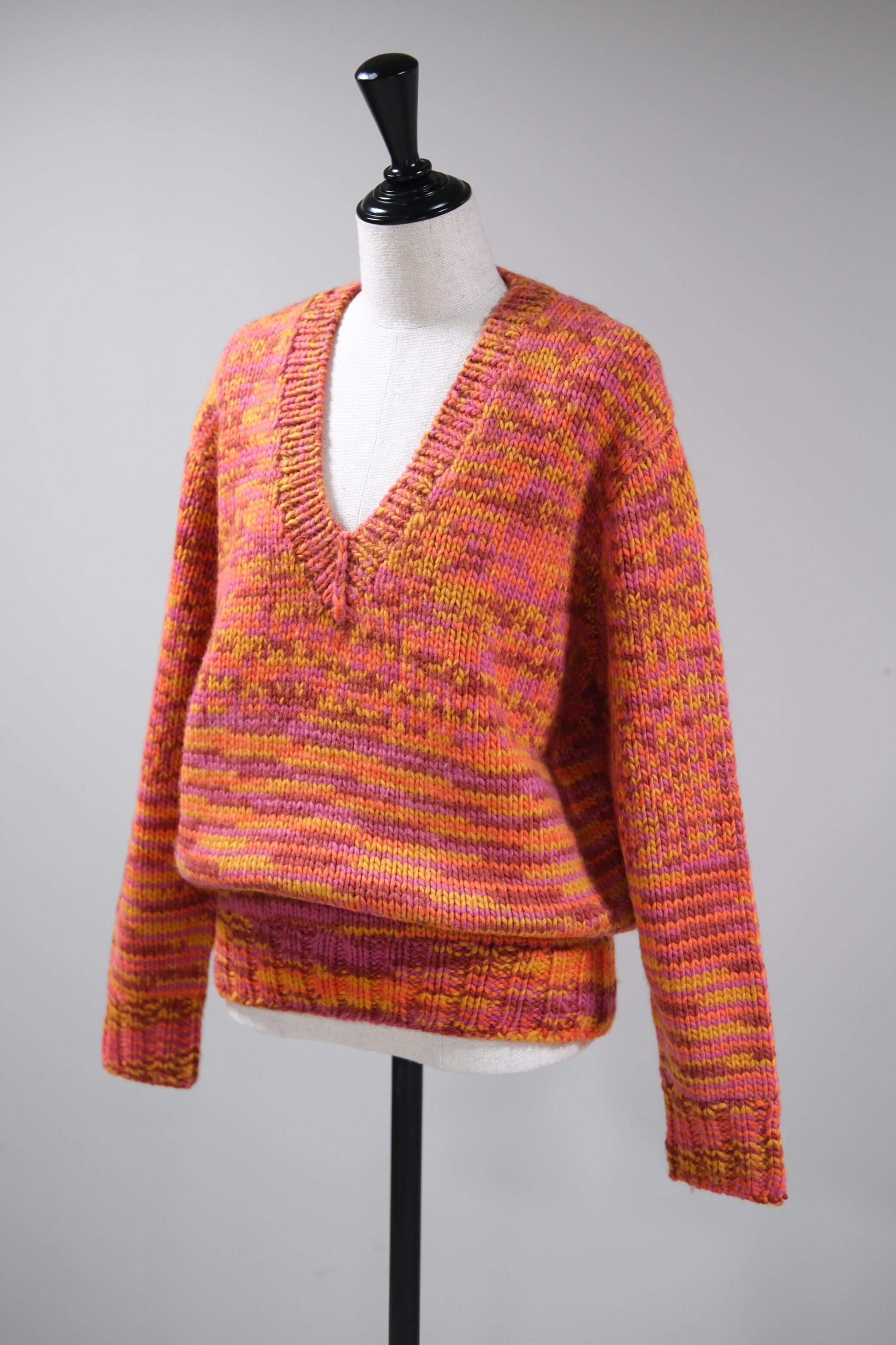 jun mikami】段染めhand knit pull over - pink - | loop