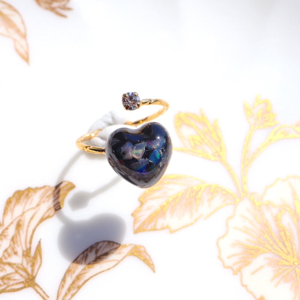 Opal オパール ハート ブラック レジン リング 真鍮 ゴールドバンド フリーサイズ 天然石 レジン | 鉱物 天然石 American  Minerals + Gemmy You powered by BASE