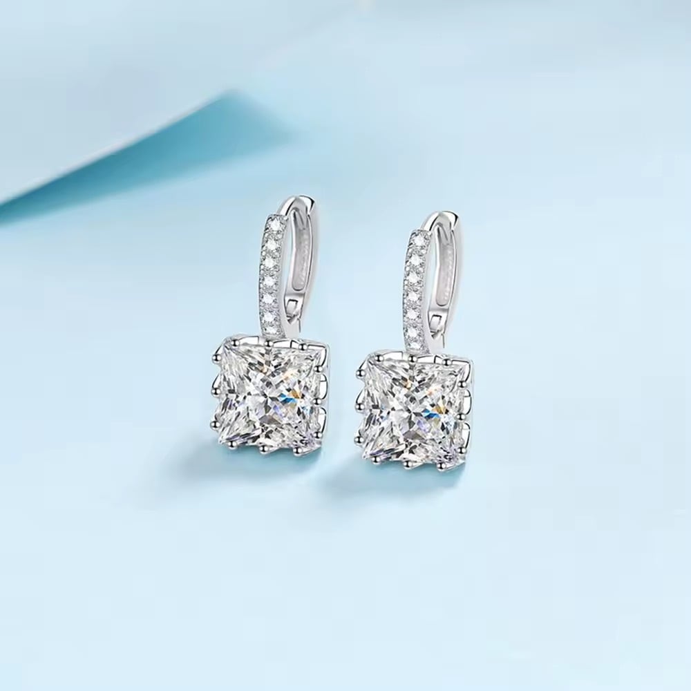 Lys♡様！最高級モアサナイト　0.5カラット　エメラルドカットヘイローピアス モアサナイト エメラルドカット ダイヤモンドピアス Lys♡様！最高級