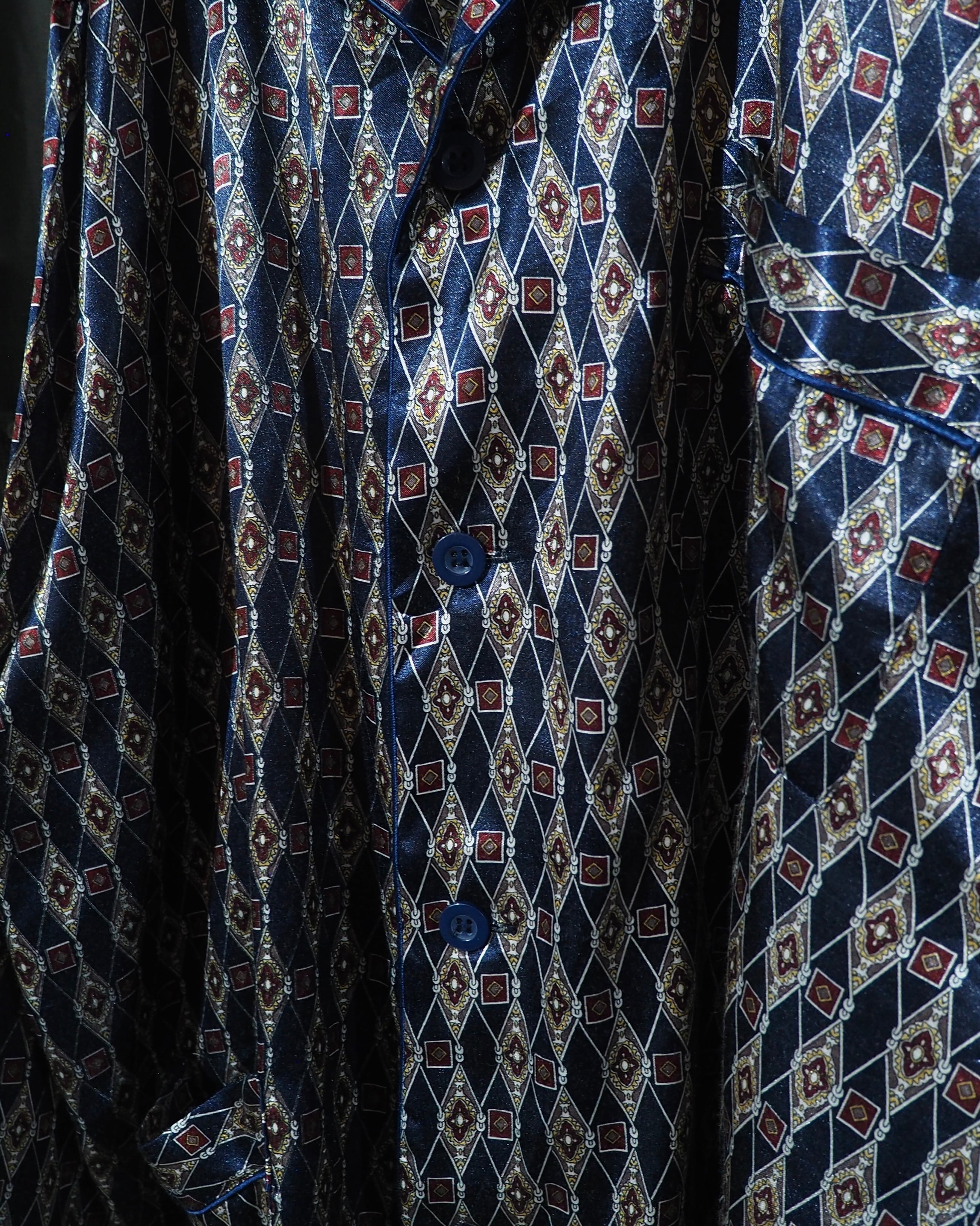 Beautiful Old Luxury Art Pattern Vintage Drape Loose Open Collar Shirt