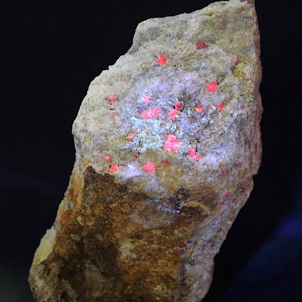 カリフォルア産 コランダム ルビー サファイア 原石 399.5g