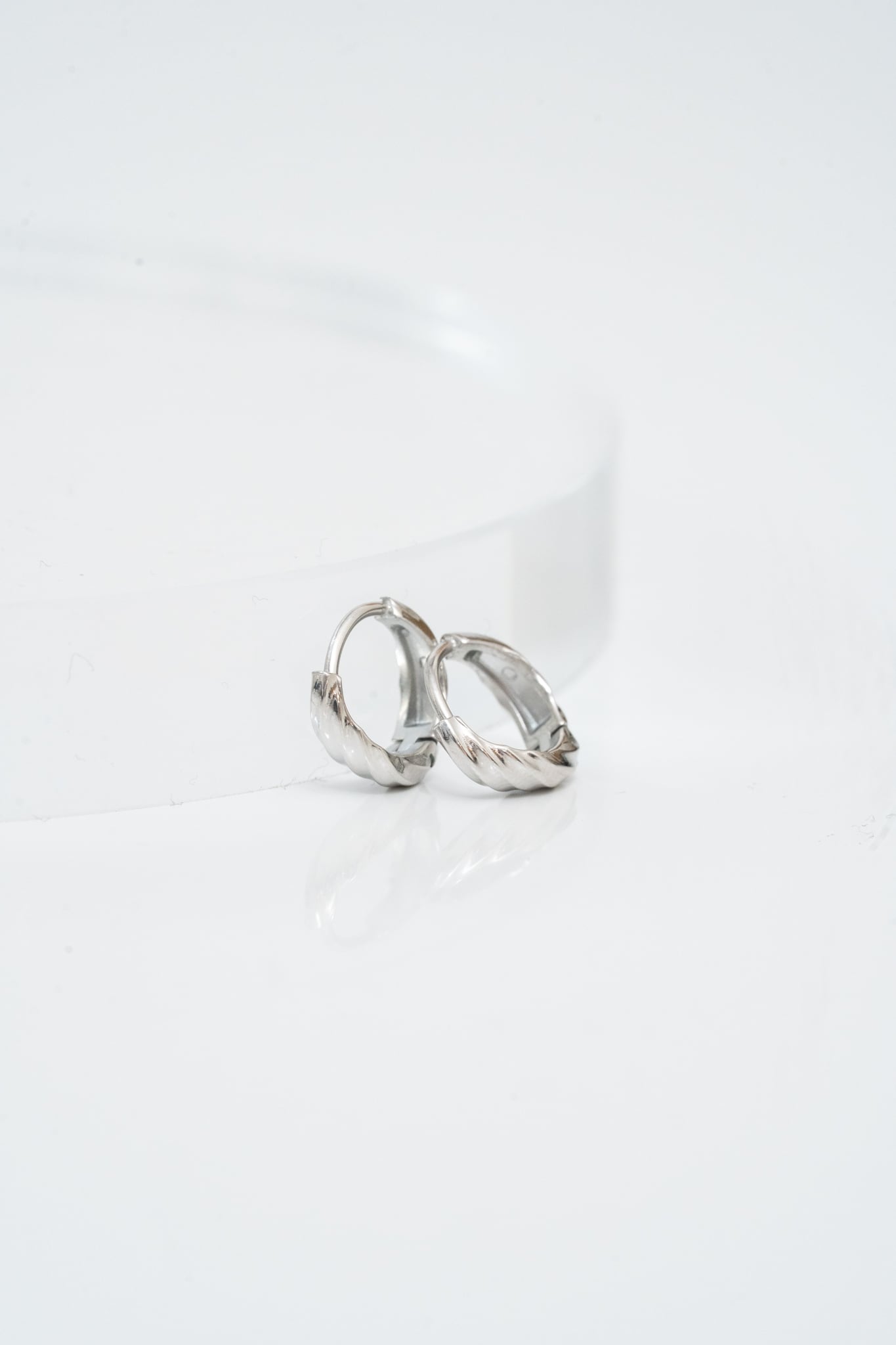 drop twist hoop pierce | 金属アレルギー対応のアクセサリー