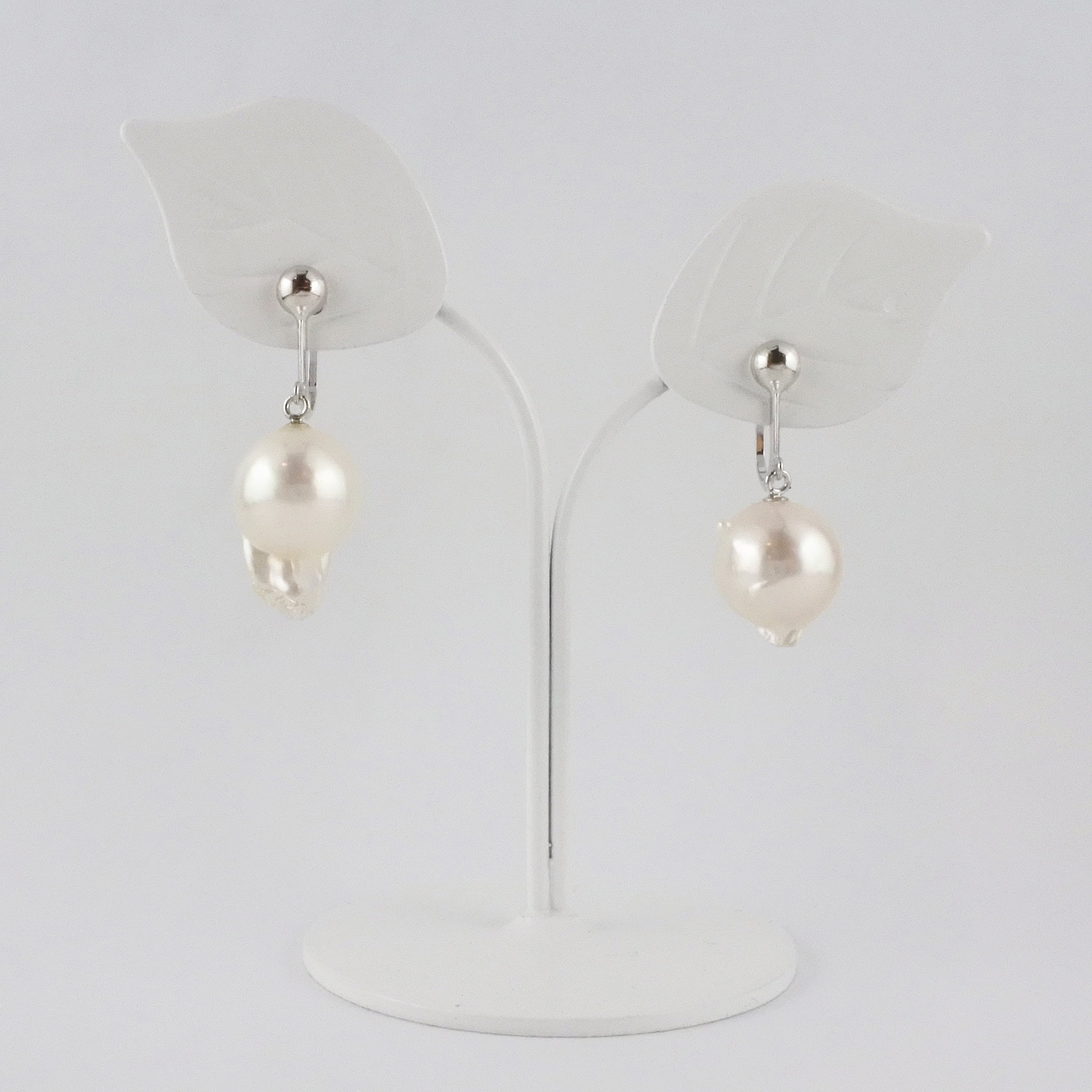 シルバーバロックアコヤ真珠イヤリング(バロックアコヤ真珠10㎜ 伊勢志摩産)