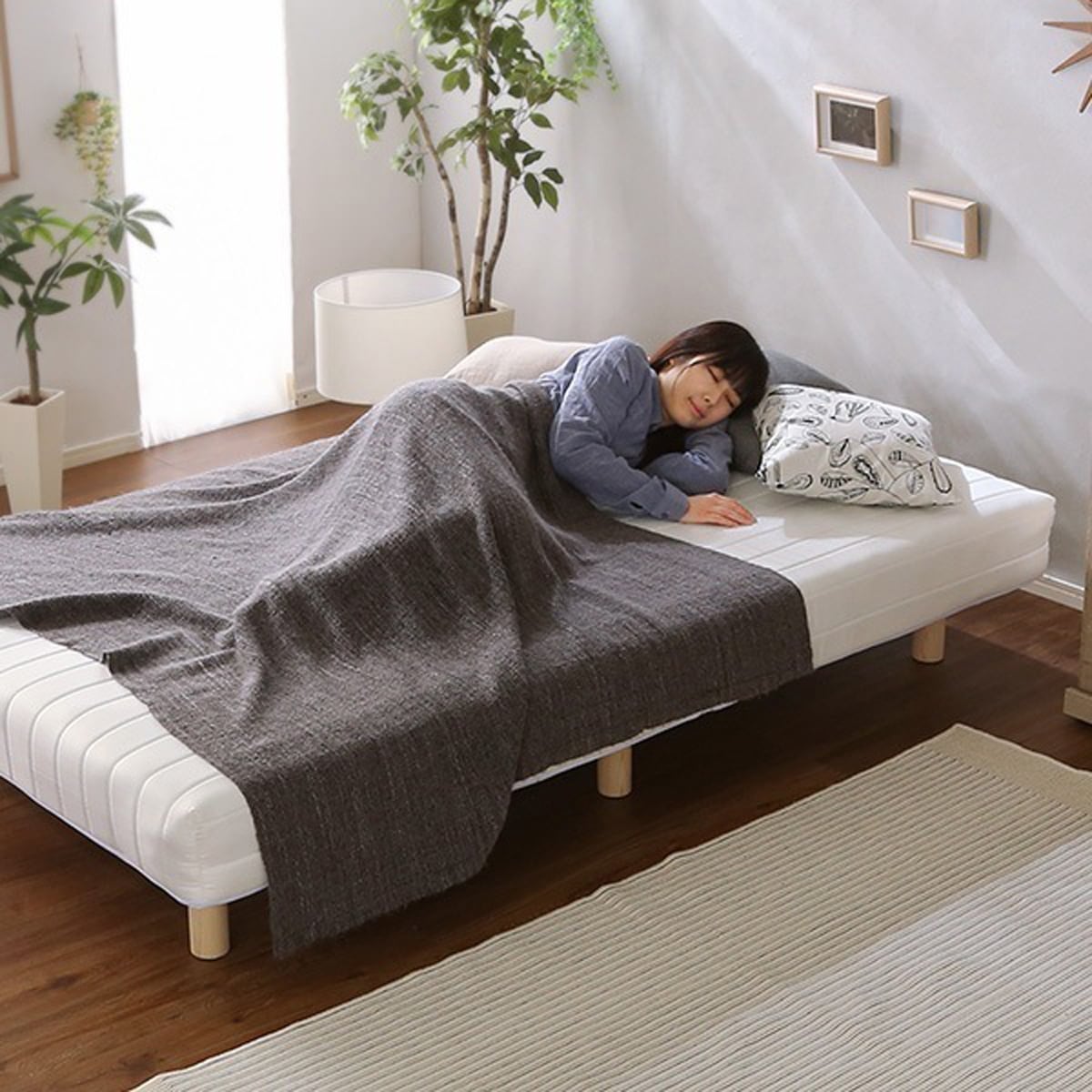 新発想で搬入も組立カンタン やわらかな寝心地 脚付きロールマットレス ポケットコイルスプリング セミダブル