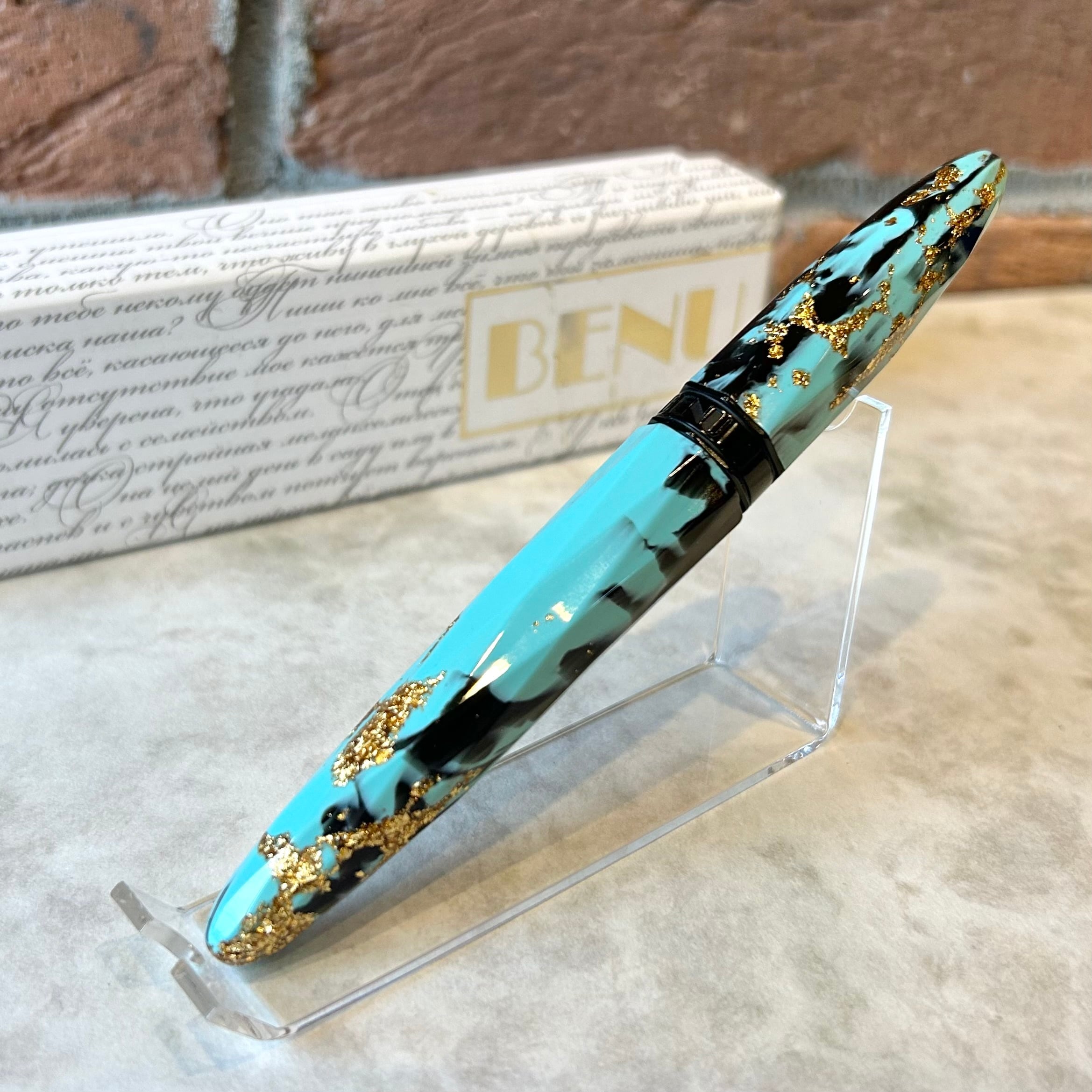 廃盤品】PILOT「 キャップレス万年筆（ブラック）」／字幅М／特殊合金