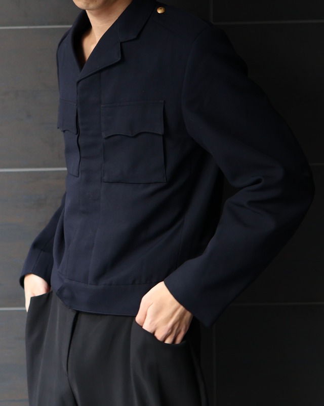 Epaulette design short jacket