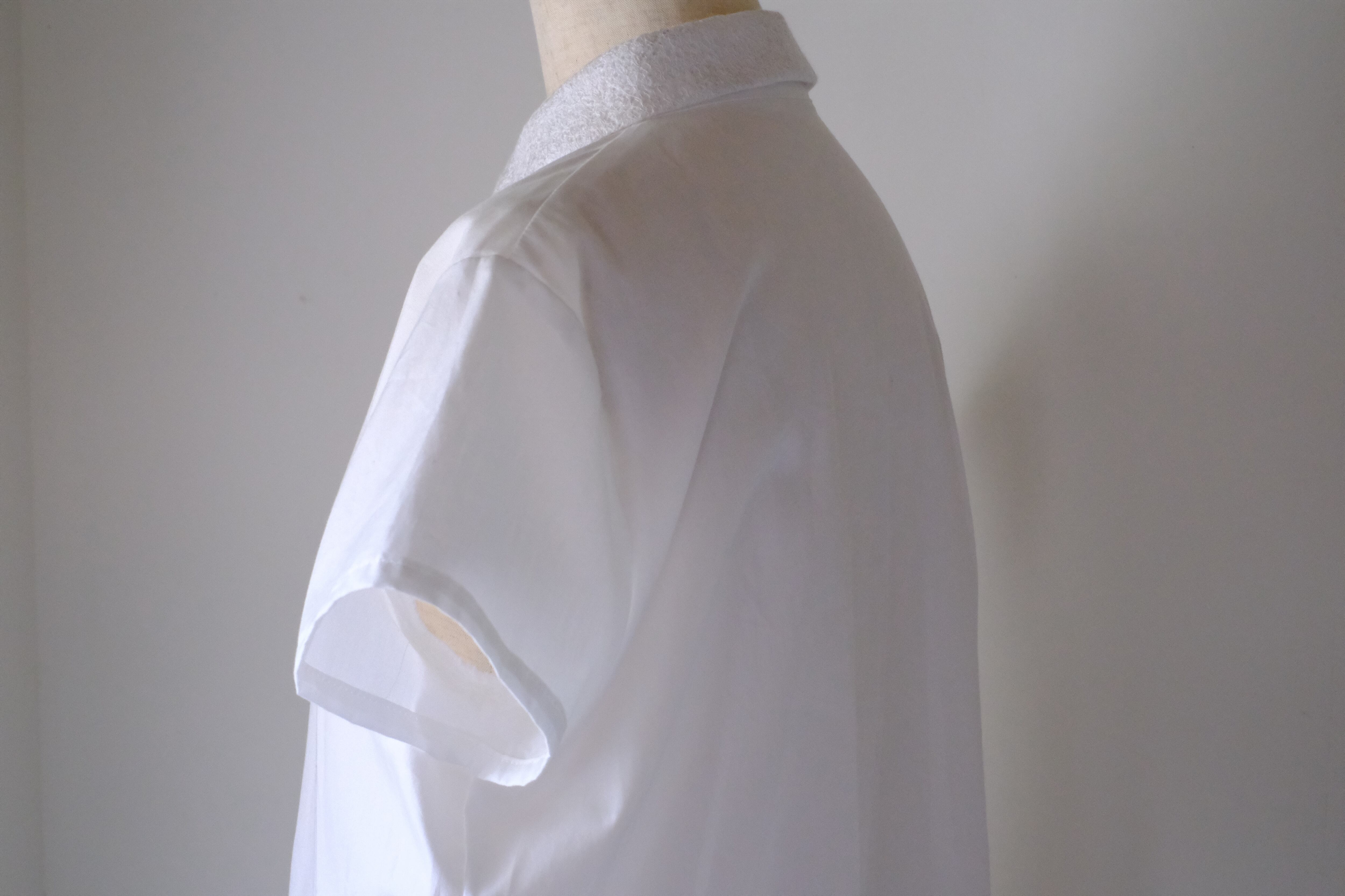 半袖スタンドカラーブラウス cl-120 (オフ白)