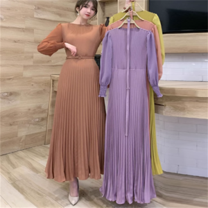 【送料無料】 ロングワンピ 7色 マキシ 長袖 Uネック Aライン フレア ベルト プリーツ エレガント 可愛い 大人可愛い きれいめ シンプル カジュアル シック コンサバ 華やか 大人 上品 おしゃれ お洒落 主役級 こなれ感 高見え 高級感 無地 春 秋 冬 レディース 女性用 ママ 20代 30代 40代 デート お出かけ 女子会 お呼ばれ 休日 お茶会 授業参観 着回し 普段使い ファッション コーデ スタイル 楽ちん 体型カバー 定番 着痩せ