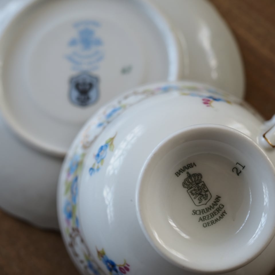美品 シューマンババリア 勿忘草 脚付きカップ＆ソーサー ドイツ